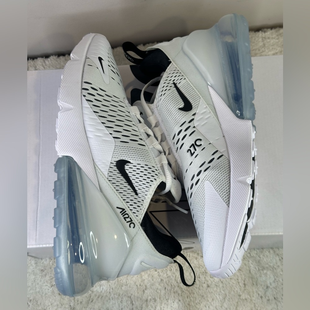 Nike Air Max 270 - Picture 6 of 13